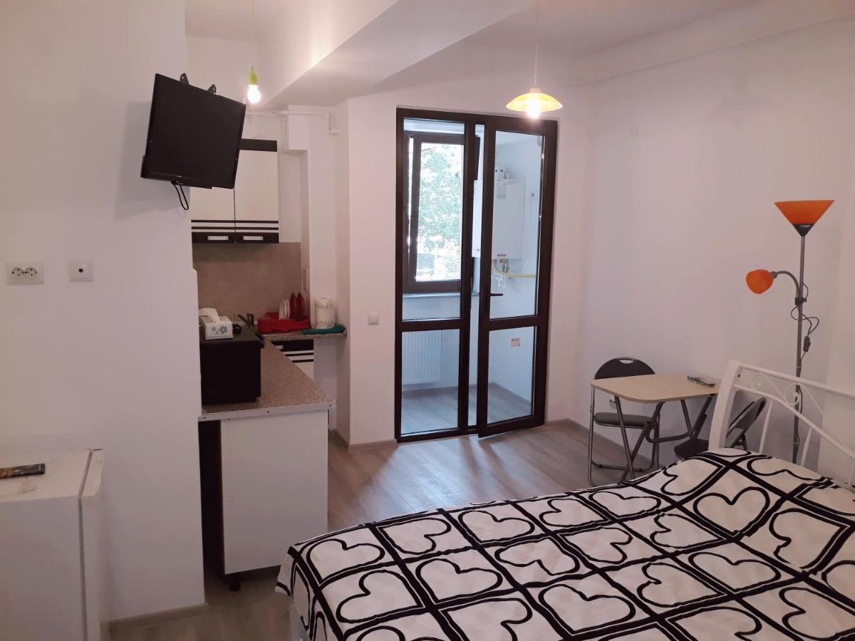 Palas Studios Yaş Dış mekan fotoğraf