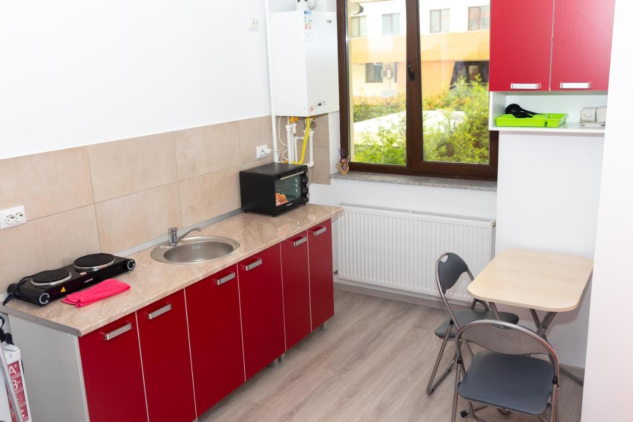 Palas Studios Yaş Dış mekan fotoğraf