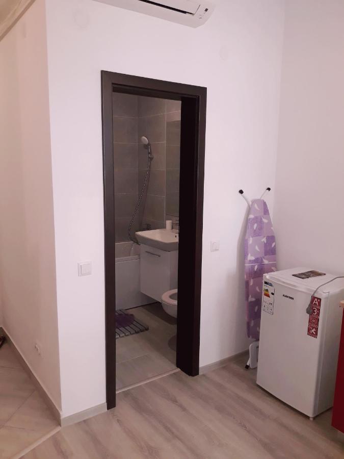 Palas Studios Yaş Dış mekan fotoğraf