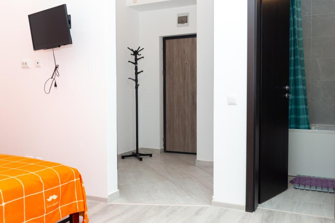 Palas Studios Yaş Dış mekan fotoğraf