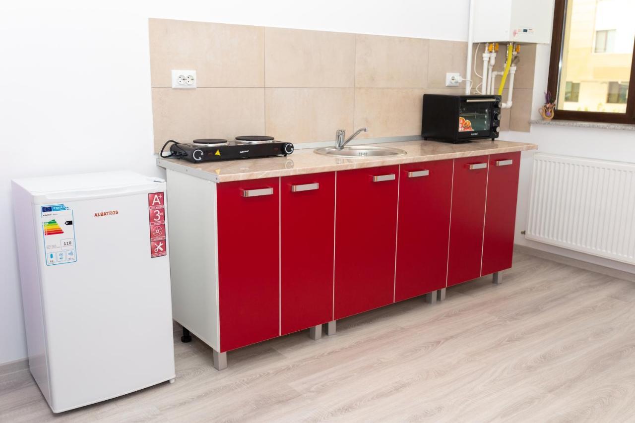 Palas Studios Yaş Dış mekan fotoğraf